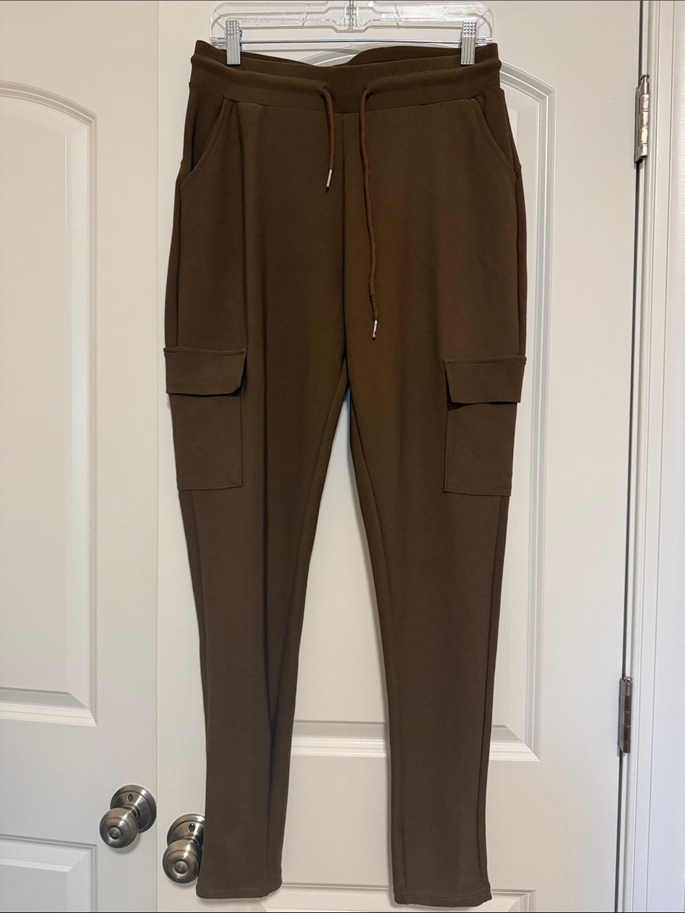 Charlie Paige Women's Skinny Cargo Joggers in Chocolate Brown